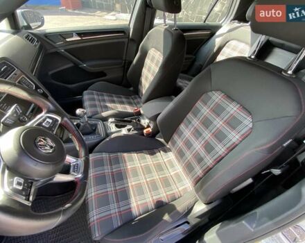 Белый Фольксваген Гольф ГТИ, объемом двигателя 1.98 л и пробегом 86 тыс. км за 15600 $, фото 19 на Automoto.ua