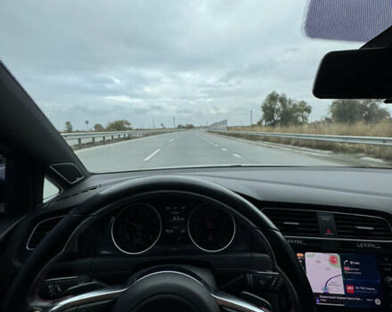 Белый Фольксваген Гольф ГТИ, объемом двигателя 2 л и пробегом 137 тыс. км за 17500 $, фото 12 на Automoto.ua