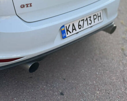 Белый Фольксваген Гольф ГТИ, объемом двигателя 2 л и пробегом 171 тыс. км за 13500 $, фото 6 на Automoto.ua