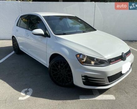 Белый Фольксваген Гольф ГТИ, объемом двигателя 1.98 л и пробегом 86 тыс. км за 15600 $, фото 1 на Automoto.ua