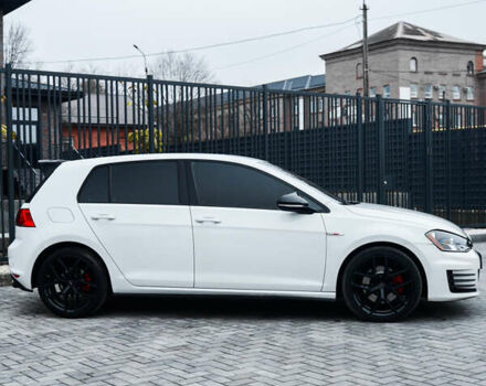 Белый Фольксваген Гольф ГТИ, объемом двигателя 1.98 л и пробегом 104 тыс. км за 13900 $, фото 4 на Automoto.ua