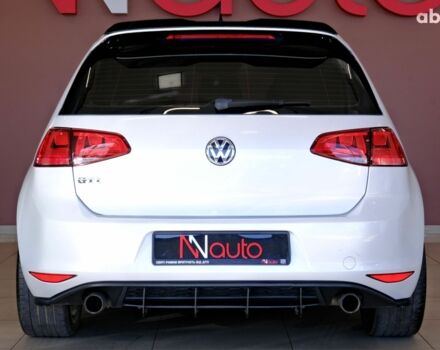 Белый Фольксваген Гольф ГТИ, объемом двигателя 2 л и пробегом 194 тыс. км за 11900 $, фото 5 на Automoto.ua