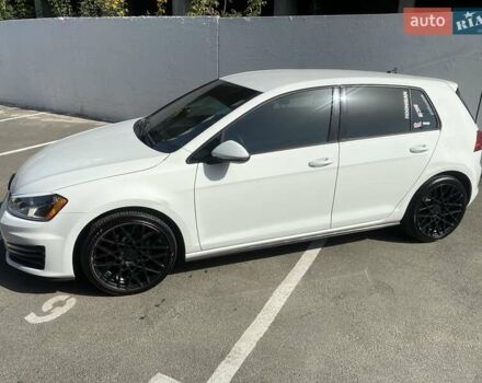 Белый Фольксваген Гольф ГТИ, объемом двигателя 1.98 л и пробегом 86 тыс. км за 15600 $, фото 5 на Automoto.ua
