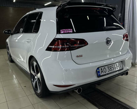 Белый Фольксваген Гольф ГТИ, объемом двигателя 1.98 л и пробегом 140 тыс. км за 15000 $, фото 2 на Automoto.ua