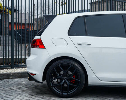 Белый Фольксваген Гольф ГТИ, объемом двигателя 1.98 л и пробегом 104 тыс. км за 13900 $, фото 6 на Automoto.ua