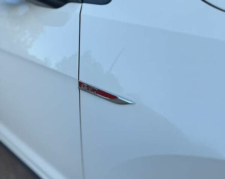 Белый Фольксваген Гольф ГТИ, объемом двигателя 2 л и пробегом 171 тыс. км за 13500 $, фото 23 на Automoto.ua