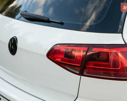 Белый Фольксваген Гольф ГТИ, объемом двигателя 1.98 л и пробегом 82 тыс. км за 14800 $, фото 21 на Automoto.ua