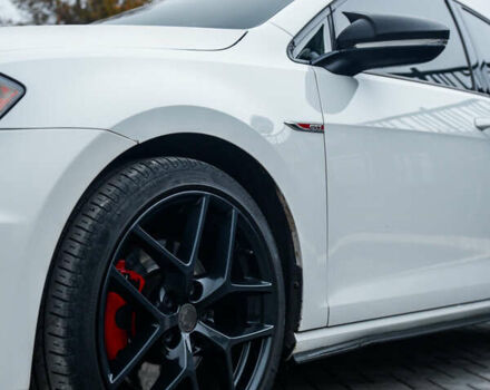 Белый Фольксваген Гольф ГТИ, объемом двигателя 1.98 л и пробегом 104 тыс. км за 13900 $, фото 9 на Automoto.ua