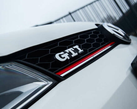 Белый Фольксваген Гольф ГТИ, объемом двигателя 1.98 л и пробегом 104 тыс. км за 13900 $, фото 23 на Automoto.ua