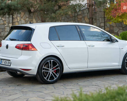 Белый Фольксваген Гольф ГТИ, объемом двигателя 1.98 л и пробегом 82 тыс. км за 14800 $, фото 7 на Automoto.ua