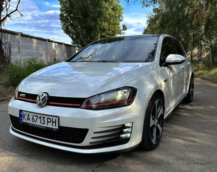 Белый Фольксваген Гольф ГТИ, объемом двигателя 1.98 л и пробегом 167 тыс. км за 16000 $, фото 2 на Automoto.ua