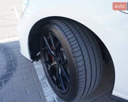 Білий Фольксваген Гольф ГТІ, об'ємом двигуна 1.98 л та пробігом 121 тис. км за 13000 $, фото 6 на Automoto.ua