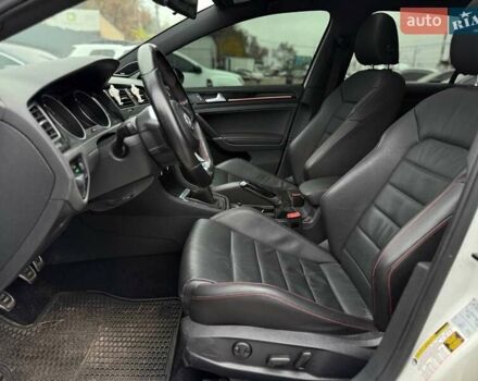 Белый Фольксваген Гольф ГТИ, объемом двигателя 1.98 л и пробегом 42 тыс. км за 17900 $, фото 18 на Automoto.ua