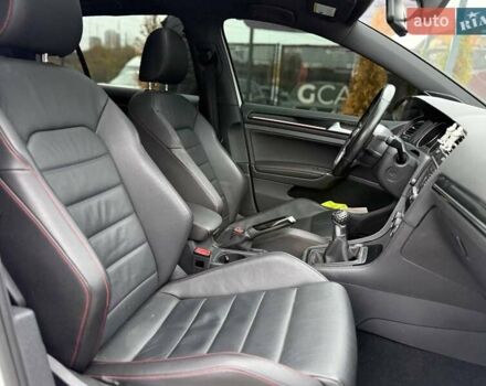 Белый Фольксваген Гольф ГТИ, объемом двигателя 1.98 л и пробегом 42 тыс. км за 17900 $, фото 30 на Automoto.ua