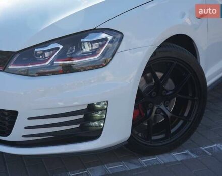 Білий Фольксваген Гольф ГТІ, об'ємом двигуна 1.98 л та пробігом 121 тис. км за 13000 $, фото 3 на Automoto.ua