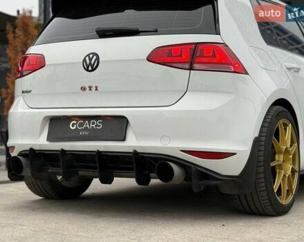 Белый Фольксваген Гольф ГТИ, объемом двигателя 1.98 л и пробегом 42 тыс. км за 17900 $, фото 5 на Automoto.ua