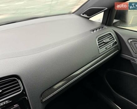 Белый Фольксваген Гольф ГТИ, объемом двигателя 1.98 л и пробегом 83 тыс. км за 25000 $, фото 37 на Automoto.ua