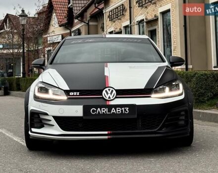 Белый Фольксваген Гольф ГТИ, объемом двигателя 1.98 л и пробегом 83 тыс. км за 25000 $, фото 3 на Automoto.ua