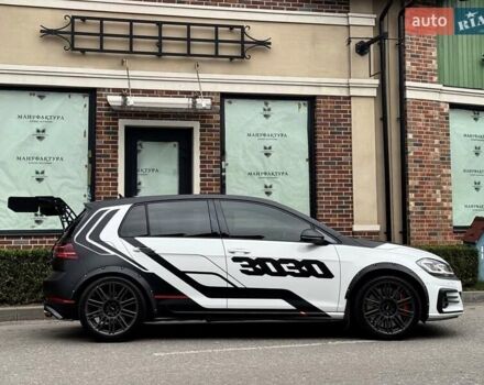 Белый Фольксваген Гольф ГТИ, объемом двигателя 1.98 л и пробегом 83 тыс. км за 25000 $, фото 7 на Automoto.ua