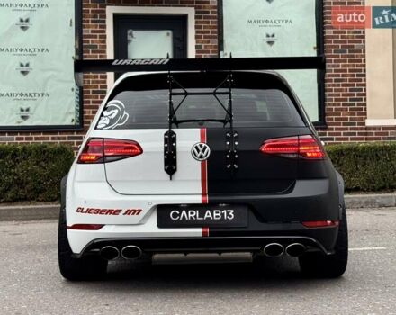 Белый Фольксваген Гольф ГТИ, объемом двигателя 1.98 л и пробегом 83 тыс. км за 25000 $, фото 11 на Automoto.ua