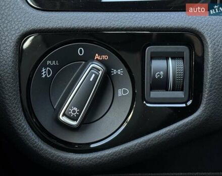 Білий Фольксваген Гольф ГТІ, об'ємом двигуна 1.98 л та пробігом 86 тис. км за 20500 $, фото 55 на Automoto.ua