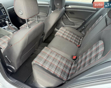 Белый Фольксваген Гольф ГТИ, объемом двигателя 1.98 л и пробегом 88 тыс. км за 18400 $, фото 14 на Automoto.ua