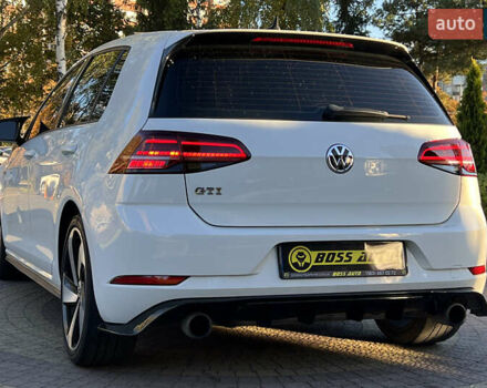 Белый Фольксваген Гольф ГТИ, объемом двигателя 1.98 л и пробегом 680 тыс. км за 24750 $, фото 4 на Automoto.ua