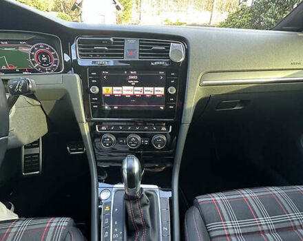 Белый Фольксваген Гольф ГТИ, объемом двигателя 1.98 л и пробегом 62 тыс. км за 25500 $, фото 6 на Automoto.ua