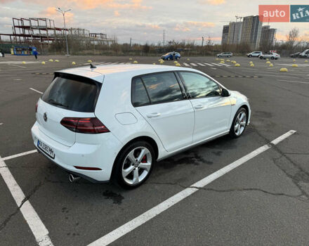 Белый Фольксваген Гольф ГТИ, объемом двигателя 1.98 л и пробегом 65 тыс. км за 25400 $, фото 5 на Automoto.ua