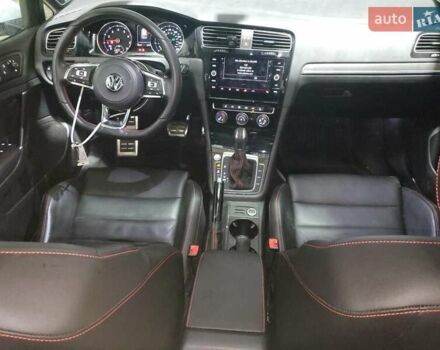 Білий Фольксваген Гольф ГТІ, об'ємом двигуна 1.98 л та пробігом 89 тис. км за 2900 $, фото 7 на Automoto.ua