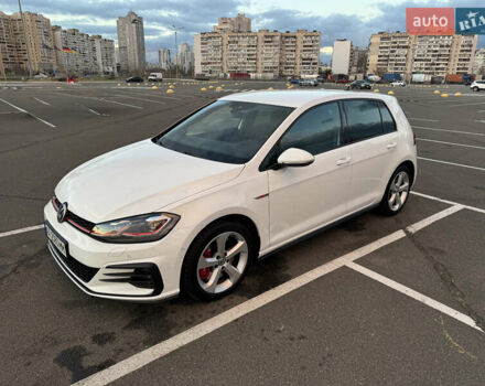 Белый Фольксваген Гольф ГТИ, объемом двигателя 1.98 л и пробегом 65 тыс. км за 25400 $, фото 1 на Automoto.ua