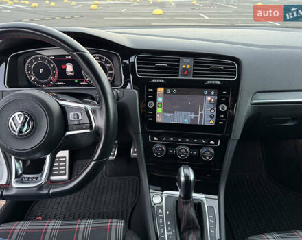 Белый Фольксваген Гольф ГТИ, объемом двигателя 1.98 л и пробегом 65 тыс. км за 25400 $, фото 37 на Automoto.ua