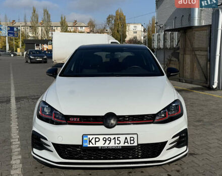Белый Фольксваген Гольф ГТИ, объемом двигателя 1.98 л и пробегом 56 тыс. км за 20000 $, фото 2 на Automoto.ua