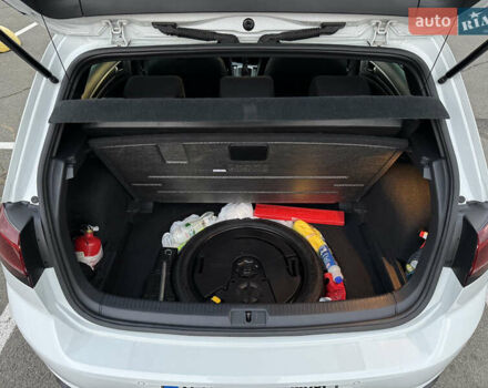 Белый Фольксваген Гольф ГТИ, объемом двигателя 1.98 л и пробегом 65 тыс. км за 25400 $, фото 40 на Automoto.ua