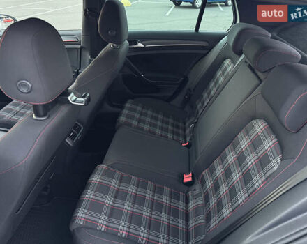 Белый Фольксваген Гольф ГТИ, объемом двигателя 1.98 л и пробегом 65 тыс. км за 25400 $, фото 27 на Automoto.ua