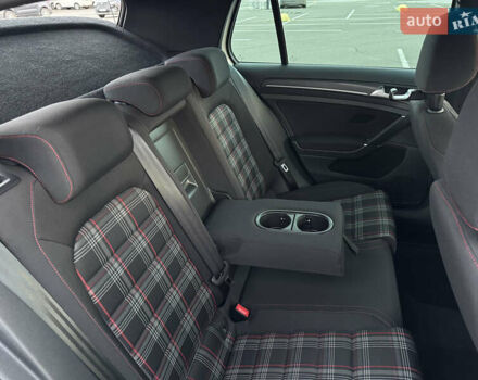 Белый Фольксваген Гольф ГТИ, объемом двигателя 1.98 л и пробегом 65 тыс. км за 25400 $, фото 23 на Automoto.ua