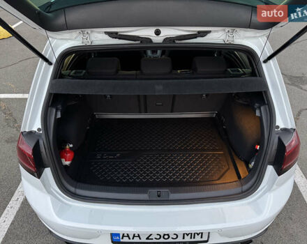 Белый Фольксваген Гольф ГТИ, объемом двигателя 1.98 л и пробегом 65 тыс. км за 25400 $, фото 39 на Automoto.ua