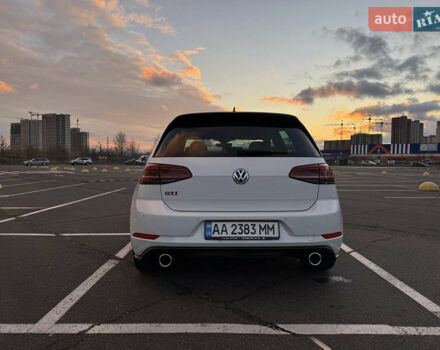 Белый Фольксваген Гольф ГТИ, объемом двигателя 1.98 л и пробегом 65 тыс. км за 25400 $, фото 3 на Automoto.ua