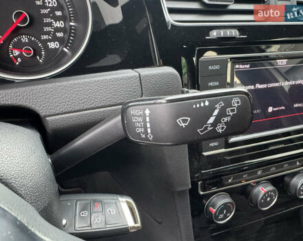 Білий Фольксваген Гольф ГТІ, об'ємом двигуна 2 л та пробігом 11 тис. км за 21500 $, фото 43 на Automoto.ua