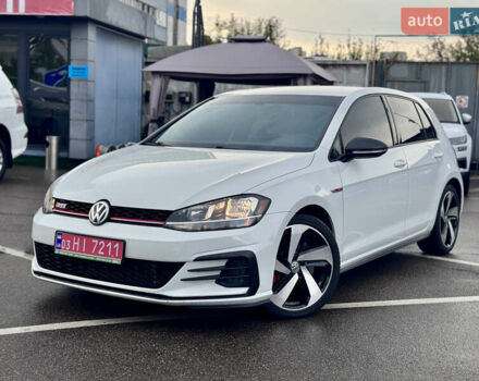 Білий Фольксваген Гольф ГТІ, об'ємом двигуна 2 л та пробігом 11 тис. км за 21500 $, фото 10 на Automoto.ua