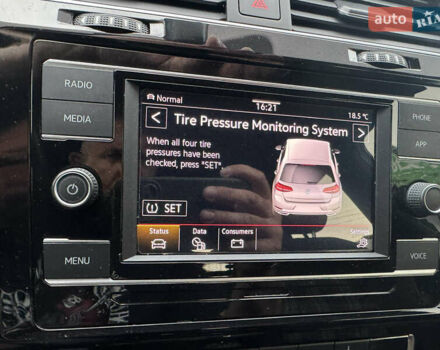 Білий Фольксваген Гольф ГТІ, об'ємом двигуна 2 л та пробігом 11 тис. км за 21500 $, фото 49 на Automoto.ua