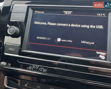 Білий Фольксваген Гольф ГТІ, об'ємом двигуна 2 л та пробігом 11 тис. км за 21500 $, фото 46 на Automoto.ua