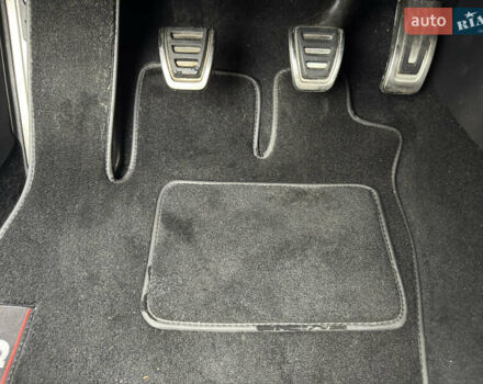 Білий Фольксваген Гольф ГТІ, об'ємом двигуна 2 л та пробігом 11 тис. км за 21500 $, фото 45 на Automoto.ua