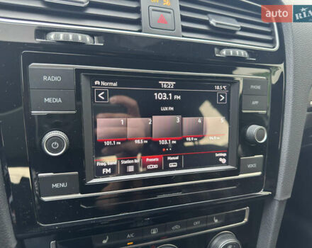 Білий Фольксваген Гольф ГТІ, об'ємом двигуна 2 л та пробігом 11 тис. км за 21500 $, фото 53 на Automoto.ua