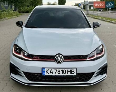 Білий Фольксваген Гольф ГТІ, об'ємом двигуна 1.98 л та пробігом 37 тис. км за 18800 $, фото 2 на Automoto.ua