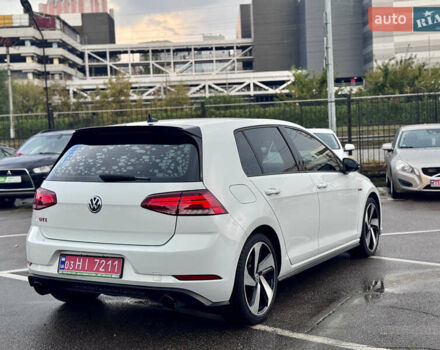 Білий Фольксваген Гольф ГТІ, об'ємом двигуна 2 л та пробігом 11 тис. км за 21500 $, фото 5 на Automoto.ua