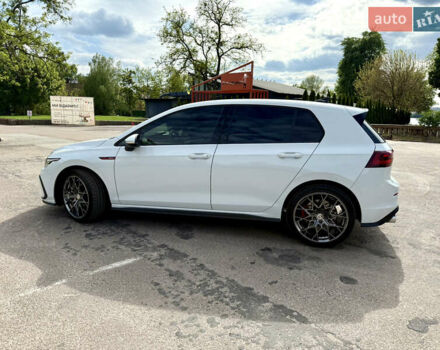 Білий Фольксваген Гольф ГТІ, об'ємом двигуна 1.98 л та пробігом 80 тис. км за 31000 $, фото 7 на Automoto.ua