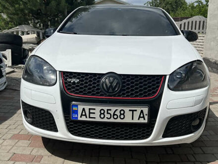 Фольксваген Гольф ГТІ 2007 у Дніпро (Дніпропетровську) на Automoto.ua Білий Фольксваген Гольф ГТІ, об'ємом двигуна 2 л та пробігом 190 тис. км за 9000 $, фото 1 на Automoto.ua