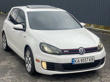 Белый Фольксваген Гольф ГТИ, объемом двигателя 1.98 л и пробегом 209 тыс. км за 9900 $, фото 1 на Automoto.ua