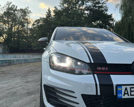 Белый Фольксваген Гольф ГТИ, объемом двигателя 1.98 л и пробегом 62 тыс. км за 16000 $, фото 1 на Automoto.ua